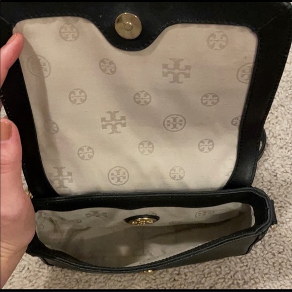 Tory Burch Black Crossbody Bag - Picture 4 of 10